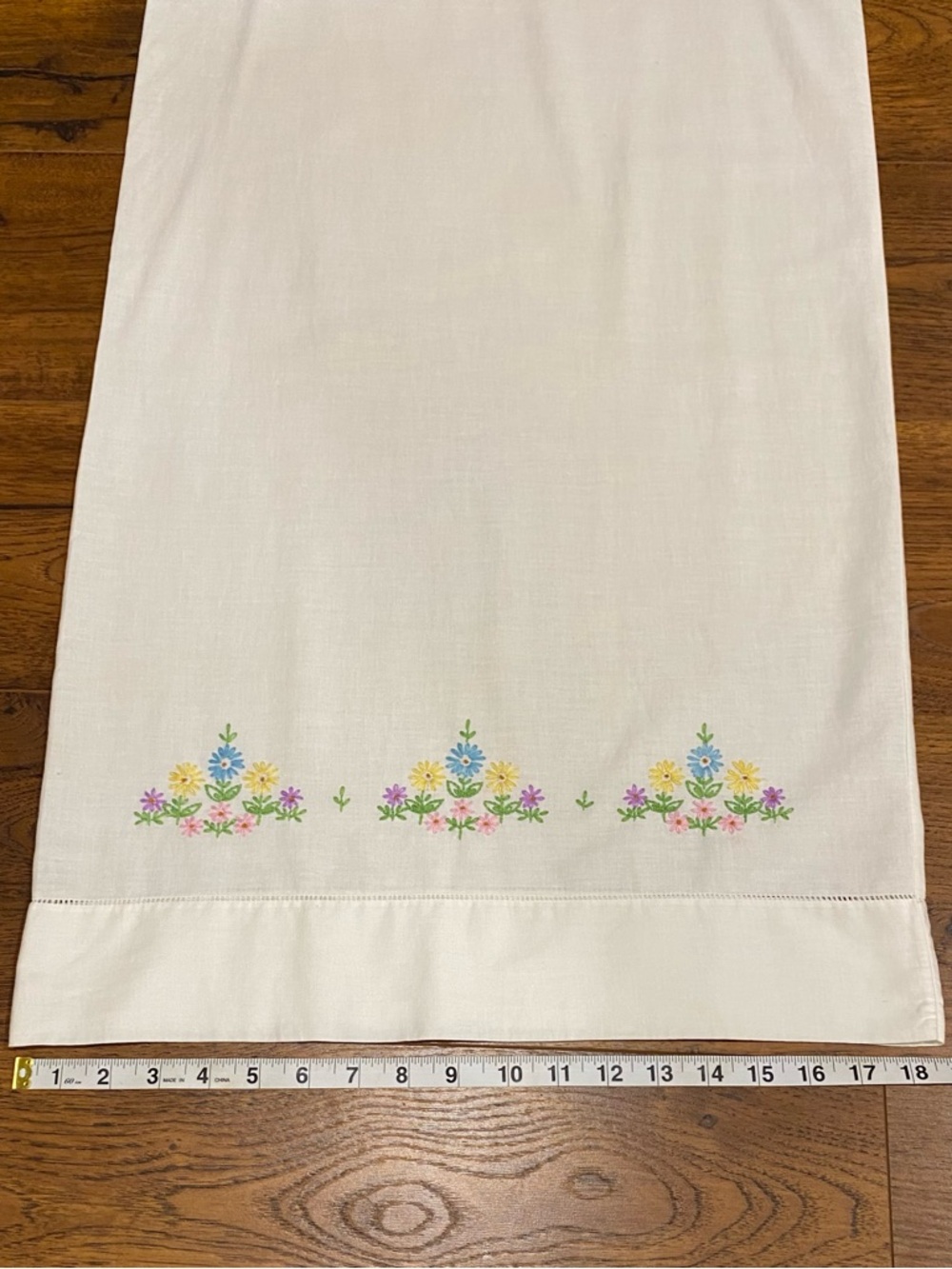 Vintage White Cottagecore Pillowcase with Embroidered Pastel Daisies - Picture 4 of 7